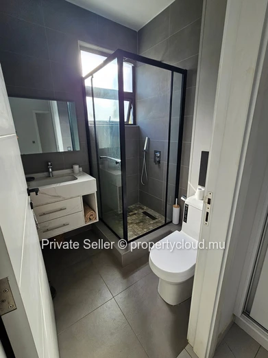 3-Bedroom Penthouse with Private Rooftop & Sea/Mountain Views – Les Voiles, Grand Baie/Pereybere