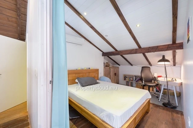 A vendre magnifique villa dans une residence accessible aux etrangers à Pereybere.