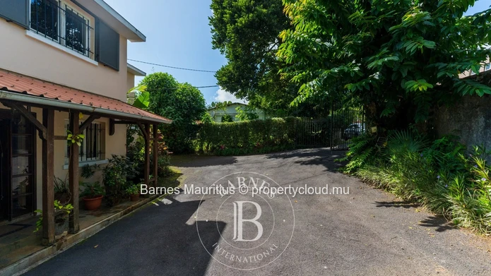 FLOREAL - Charming & Cozy Family Home - 4 bedrooms
