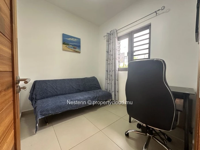 Duplex moderne de 3 chambres avec piscine privée à louer à Flic en Flac