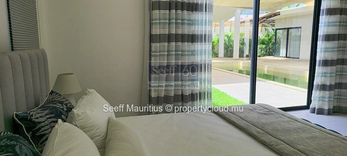 Grand Baie Gem: Stylish Villas with Private Pool
