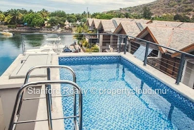Penthouse à Vendre – 3 Chambres, La Balise Marina, Côte Ouest