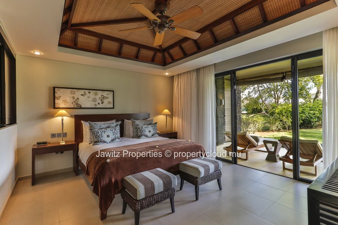 Defined as an apartment but sized like a Villa - 215 m2 of Happiness