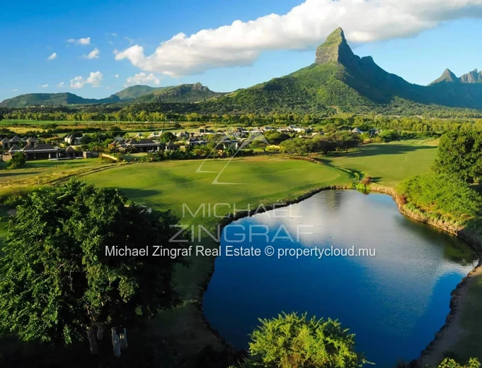 Exceptional Villa in Tamarina, Golf & Mountain Views