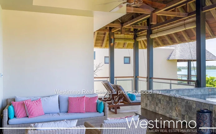 BEAU CHAMP - 164m² apartment with private pool and 2 bedrooms