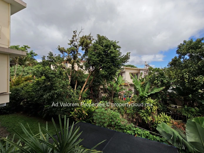FOR SALE: Spacious 197 m² Duplex with Private Garden in Vacoas!