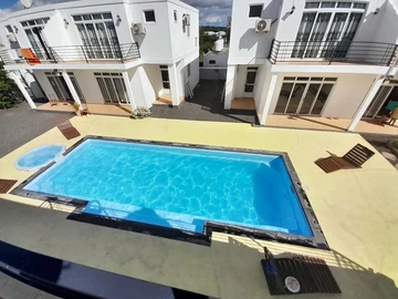 2 Bedroom Townhouse, Duplex