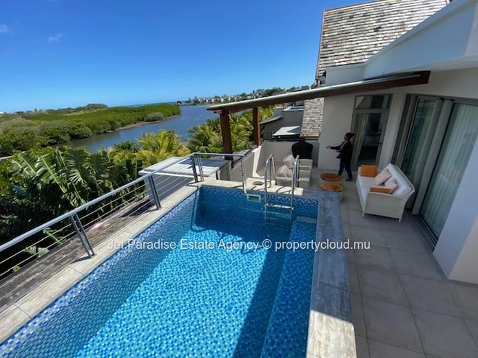 Luxury RES Penthouse with Private Pool & Stunning Views in Rivière Noire! 150m², Tennis Court, Fitness Room, Close to...