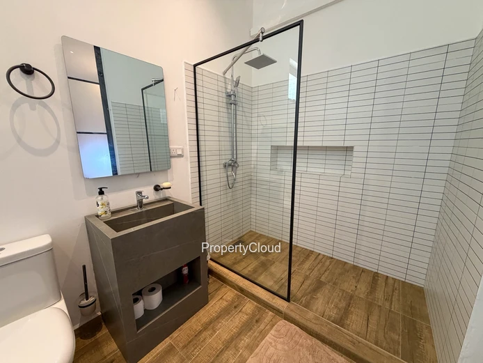 À Vendre Appartement De 3 Chambres - Au Rez-De-Chaussée | Trou Aux Biches, Coastal Road