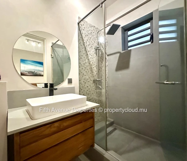 Pereybère – 2-Bedroom Apartment - 2 mins from the Beach