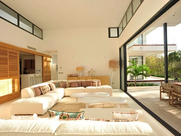 5 Bedroom Villa