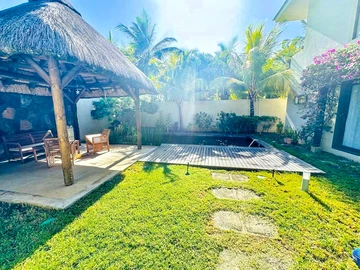 Villa for short term Rent Located at #pereybere | Gated Community | Spacious Pool