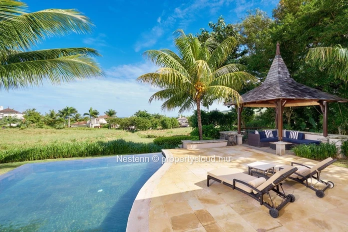 Villa de 4 chambres avec piscine privée et jardin dans un domaine avec golf