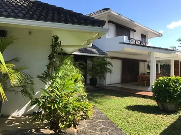 4 Bedroom Villa