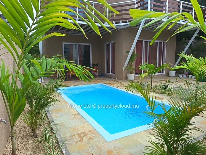 Villa For Sale In Pereybere