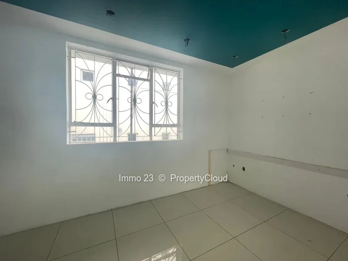 Commercial Space - 93m2 - Quatre Bornes - Ref. EM75428LO