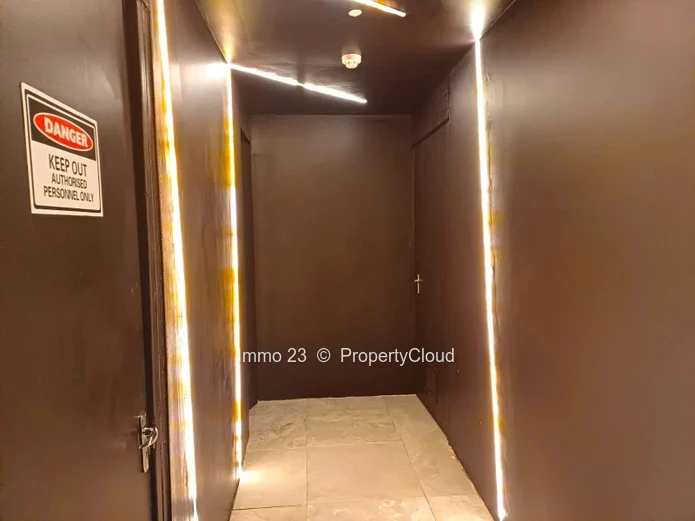 Office - 437m2 - Port Louis
