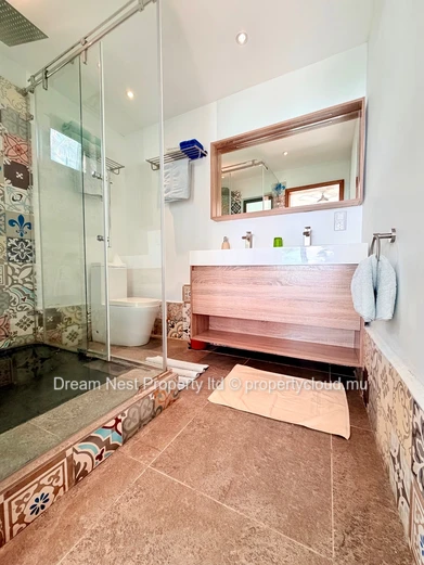Beachfront Penthouse | Péreybère, Mauritius