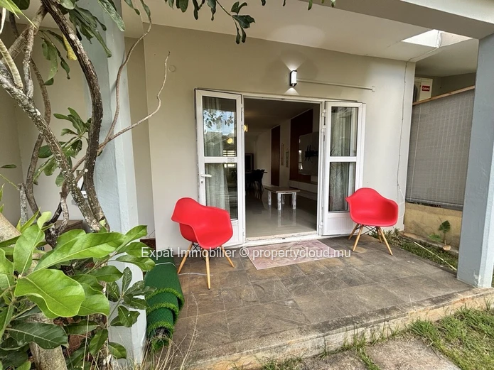 Fully Renovated 3-Bedroom Triplex In A Residence With Swimming Pools – Grand Baie