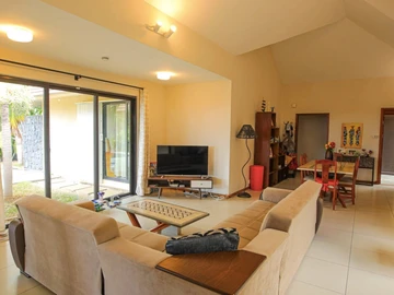 4 Bedroom Villa