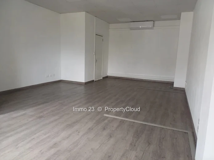 Office - 31.3m2 - Rose Hill - Ref. BU82013LO