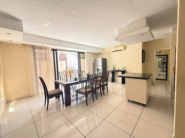 Townhouse, Duplex de 4 Chambres
