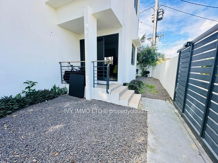 Ground Floor Apartment For Rent – Mon Choisy