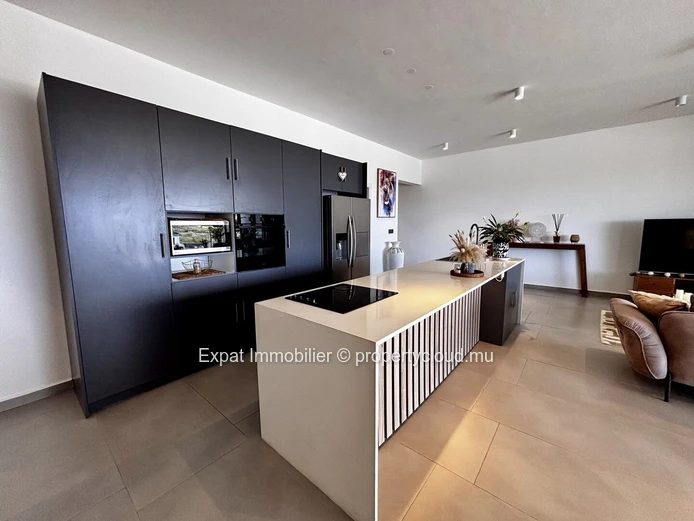 Stunning 3-Bedroom En-Suite Apartment With Open Views & Spectacular Sunsets – Grand Baie