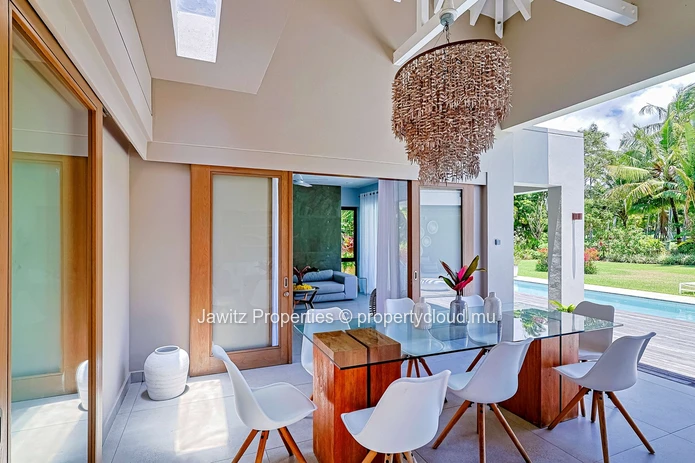A Contemporary Haven in a World-Class Golf Resort