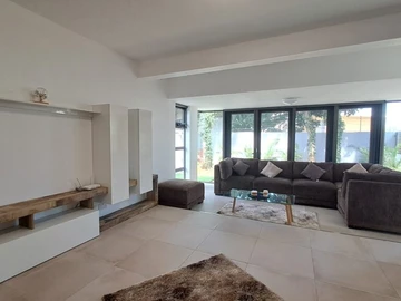 3 Bedroom Townhouse, Duplex