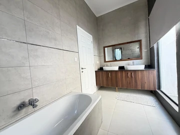 3 Bedroom Villa