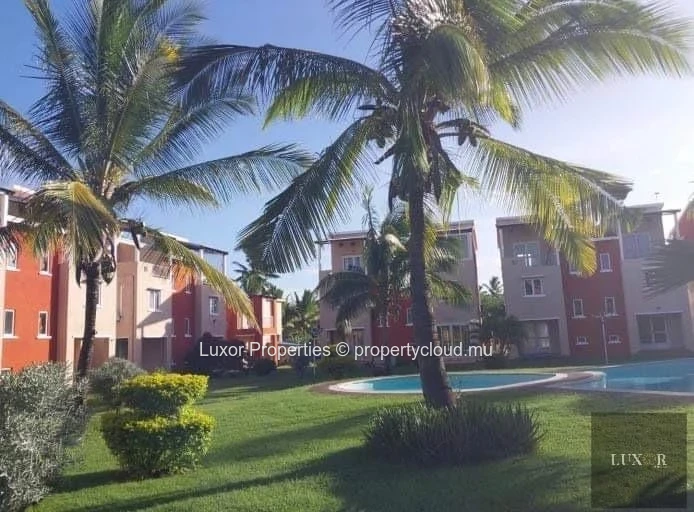 Beau triplex entièrement meublé à louer (longue et courte durée) – Melville, Grand Gaube