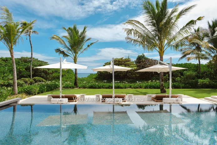 Pointe de Flacq - Upscale 6-bedroom villa
