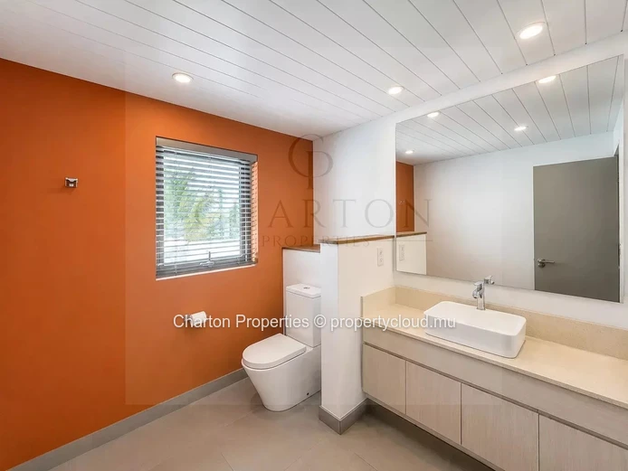 Triplex de 3 chambres au cœur de Péreybère, entre élégance tropicale et art de vivre mauricien
