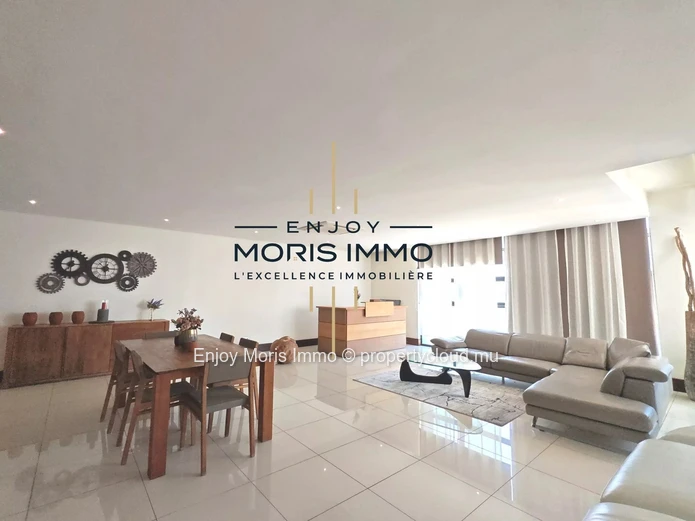 Appartement de prestige  – 3 chambres | 240 m² | Piscine rooftop | Accessible aux étrangers (RES) | Île Maurice