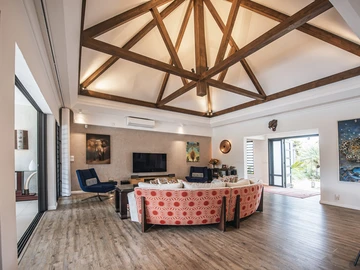 4 Bedroom Villa