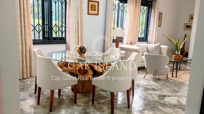 Villa Moderne de Luxe à Louer à Long Terme – Calodyne