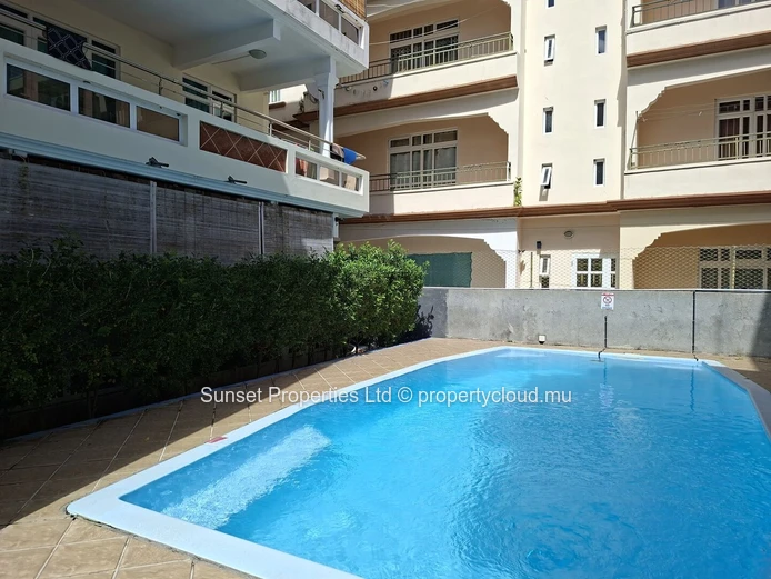 Renovated Apartment | 2 Bedrooms | 250m from the Beach