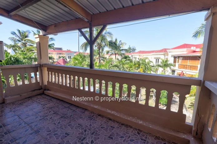 Traditional seafront villa with 3 bedrooms