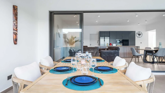 Furnished 3 En-Suite Bedroom Apartment – Pereybere, Mauritius | 201 m² | Garden & Private Plunge Pool | Airbnb 4.90/5...