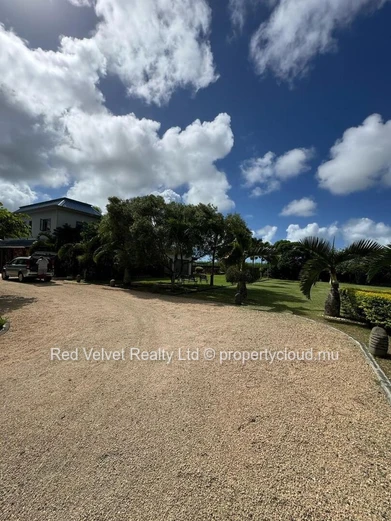 Luxury 5-Bedroom Villa for Rent in Gated Community, North Mauritius