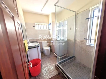 3 Bedroom Townhouse, Duplex