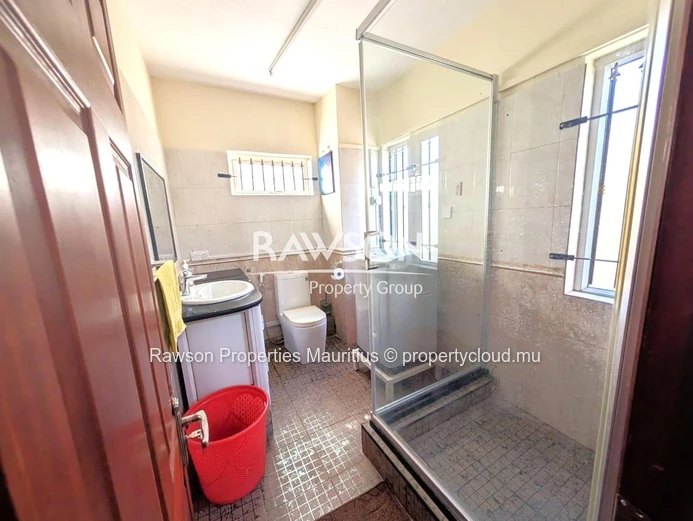 Triplex To Let In Grand Gaube | Mur 30,000/Month | Gated Residence, 5 Min From Beach