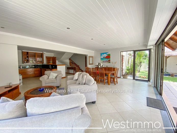 Pereybere - For rent Magnificent Balinese Villa with pool in a secure complex