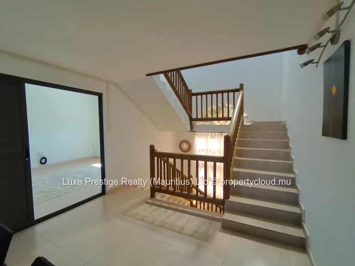 Spacious 4-Bedroom Villa with Private Pool for Rent | 10 Perches | Garage for 2 Cars | Rs 75,000 per Month