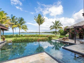 5 Bedroom Villa