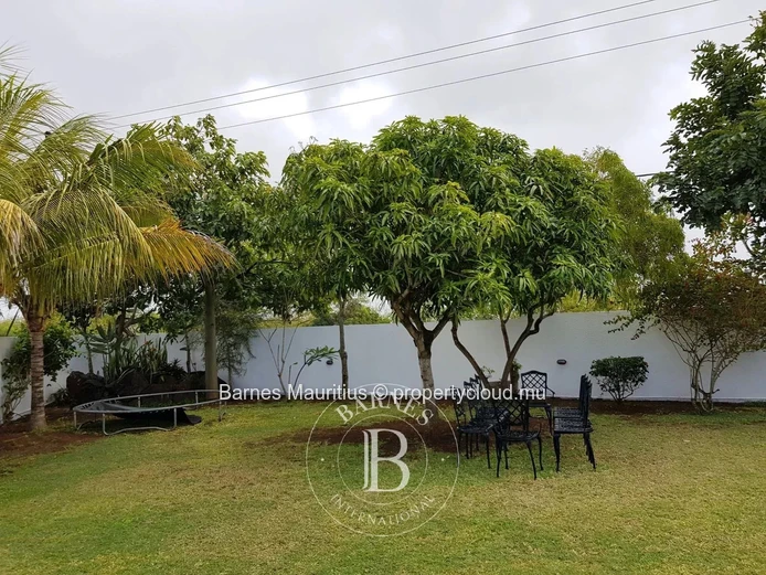 PEREYBÈRE - Spacious Double-Volume House - 4 Bedrooms