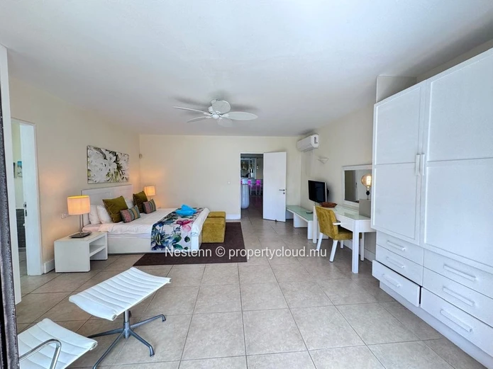 Penthouse Pied dans l'Eau à Louer – Pointe aux Biches