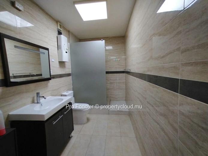 Apartment in Quatre Bornes - Easy access for your daily routines.
