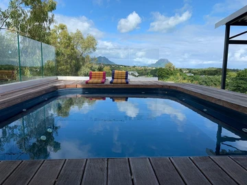For Sale - Contemporary Villa with Exquisite Sea Views